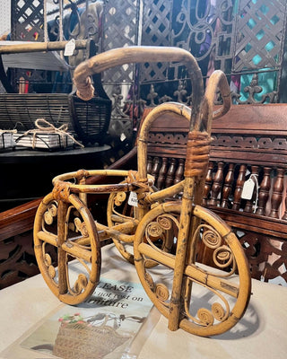 How to Sidestep Tariffs by Embracing Local Vintage Finds