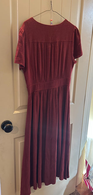 Red Midi Dress w/short sleeves & button down front Size L RCD|81979