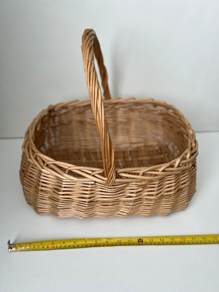 Vintage large basket|53060