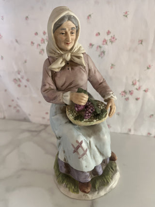 Homco 1433 Japan Woman With Grapes Figure - RSV|107800