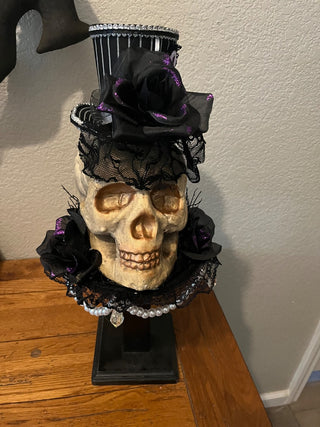 Skeleton Head With black & white Hat|116976