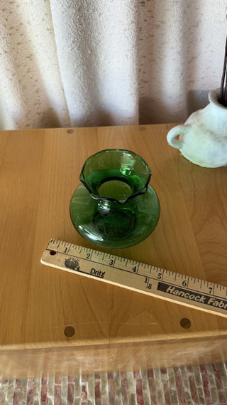 Green Glass Bud Vase (LZD - RSV)|108610