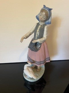 #2115 Lladro Feeding Ducks RSV|86025