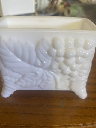 Milk glass grape pattern toothpick holder rcd|106208
