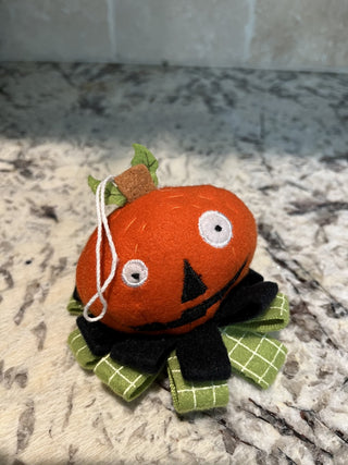 Stuffed Hanging Pumpkin Head RCD|117305