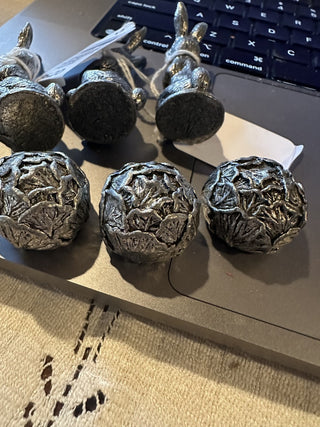 #62 VV 6 pcs Vintage pewter bunny rabbit & cabbage figurines figures MTS|62467