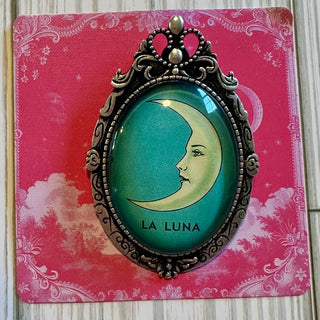 Victorian Brooch: La Luna w/Silvertone Bezel  RCD|117491