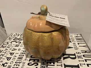 7 oz M-Size Handmade Concrete Pumpkin Candle|109600