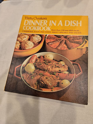 Vintage Betty Crocker Dinner in a Dish RSV|83444