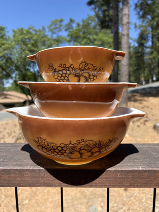 12F VTG Set of 3 Pyrex Cinderella Nesting Bowls Old Orchard 441 442 443 Mixing Bowls MTS|67915