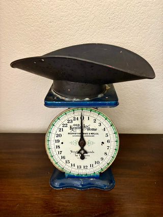 ANTIQUE - KETUCKY FARM KITCHEN SCALE. RSV|81517