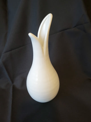 8" Tall White Tulip Bulb Shaped Vase RCD|61238
