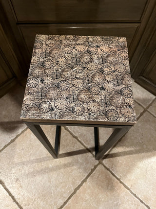 Wood and Metal Clock Table RSV|80003