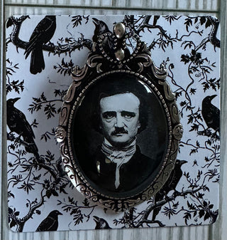 Vintage Style Brooch: Edgar Allan Poe w/ Silvertone Bezel  RCD|117039