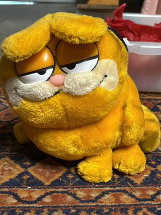 TOY: 80s Garfield Plushie MTS|103874