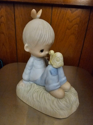 Precious Moments "Love is Kind" 1977|76543