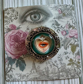 Victorian Brooch: All Knowing Heart w/Silvertone Bezel RCD|117485