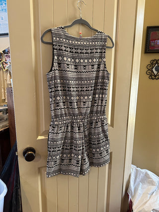 Merona Women's Medium sleeveless romper - blk/white RCD|84689