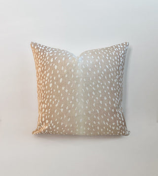 18x18 blush antelope pillow|50934