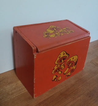 MW Vintage Mushroom Recipe Box MTS|86170
