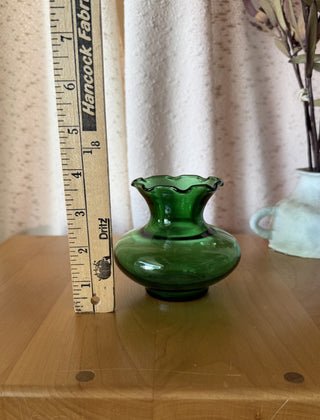 Green Glass Bud Vase (LZD - RSV)|108609