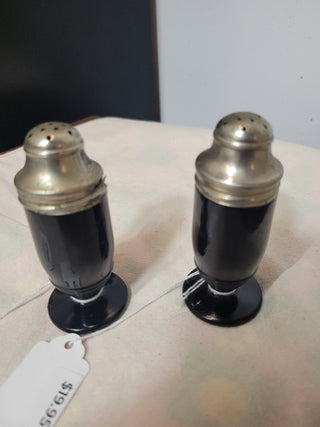 Vtg Hazel Atlas Black Glass Salt & Pepper Shaker Set|54049