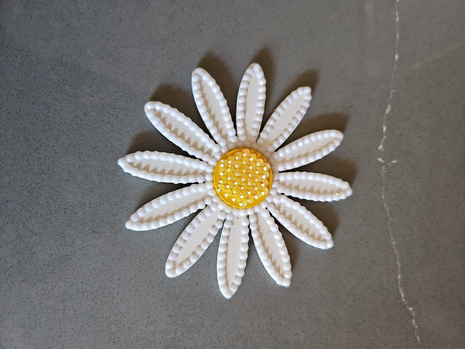 Daisy Sparkle Wood Magnet – Bliss Marketplace