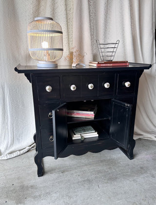 Lauren Zuvela Designs