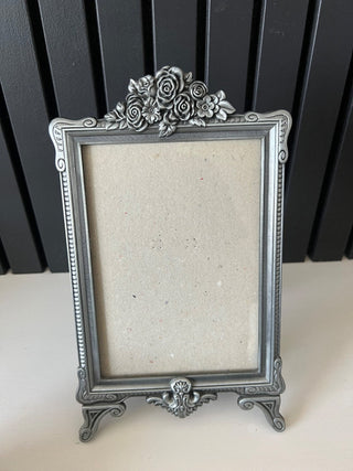 Vintage Picture Frames & Antique Photo Frames Collection - Ornate & Decorative Frames