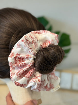 French Toile Scrunchie – Red