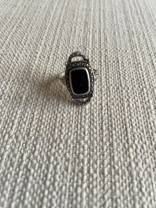 Vintage black Onyx and silver ring size 7