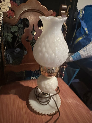 Vintage Milk White Hob nail Table lamp #62 VV MTS
