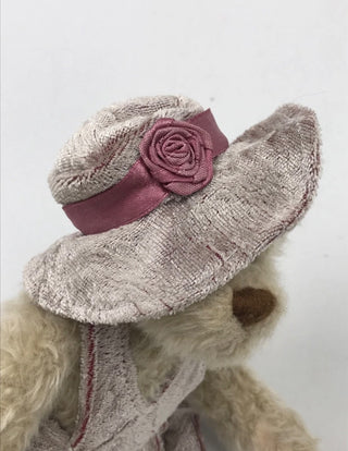 TY Vintage Bonnt Bear Stuffed Toy ,9"-RSV