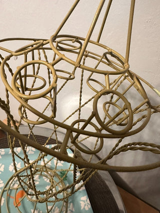 Bud Vase 6 spot Wire, 19" MTS