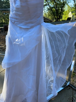 Size 12W Wedding Dress Venus by Lolus Orient Corp