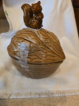 Squirrel Nut Dish, vintage, RCD
