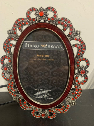 Market Bazaar oval ruby red crystal pic frame MTS|133498