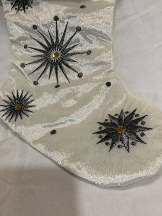 Beigh cuff w/Snowflakes embroidered  (pair) MTS|132218