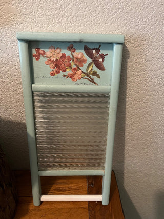 Old Wash Board with transfers RCD