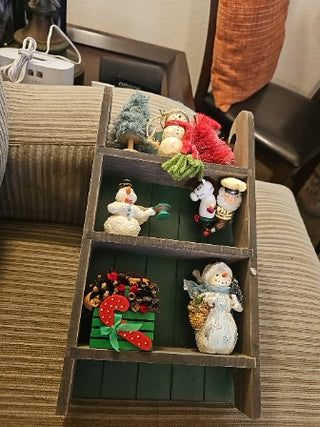 AD. Snowman  Sleight 3 Tier Shelf Scene