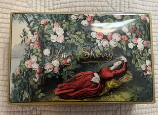 BEAUTIFUL ROMANTIC "BOWER OF ROSES" HEAVY DUTY TIN MADE FOR HIGH QUALITY LOUIS SHERRY NEW YORK CHOCOLATES (KJS) RCD|111442