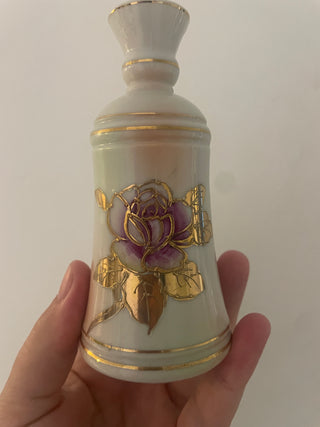 pink and gold rose bud vase