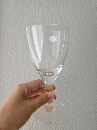 Wine glass, 7"