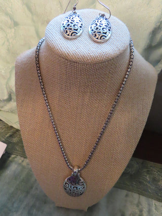 Silver tone necklace and earring set RCD|134455
