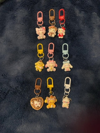 ASSRTD Sanrio Hello Kitty Keychain/Backpack Clip RSV