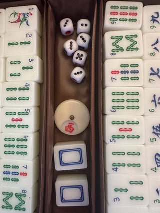 incomplete Chinese Mahjong set great for extra pieces including case #47 VV MTS