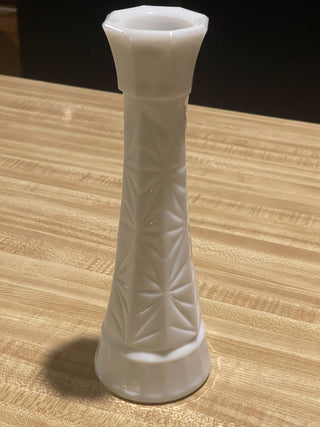 Vtg 9" Hoosier Milk Glass Bud Vase, Starburst--SP MTS