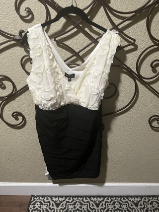 New with Tags Size 20W Women's Black & White Party/Cocktail Dress RCD|119352