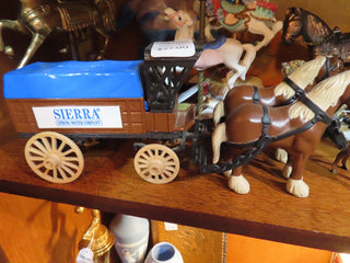 Horse Drawn Wagon Bank RCD|80210