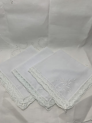 Embroidered Napkin w/ Lace - Set of 3|58748